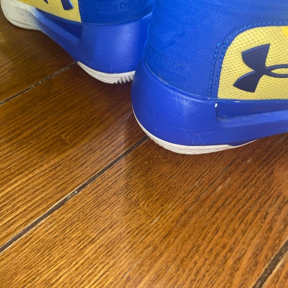 Steph Curry Under Armour Wardell Sneakers - Picture 9 of 10